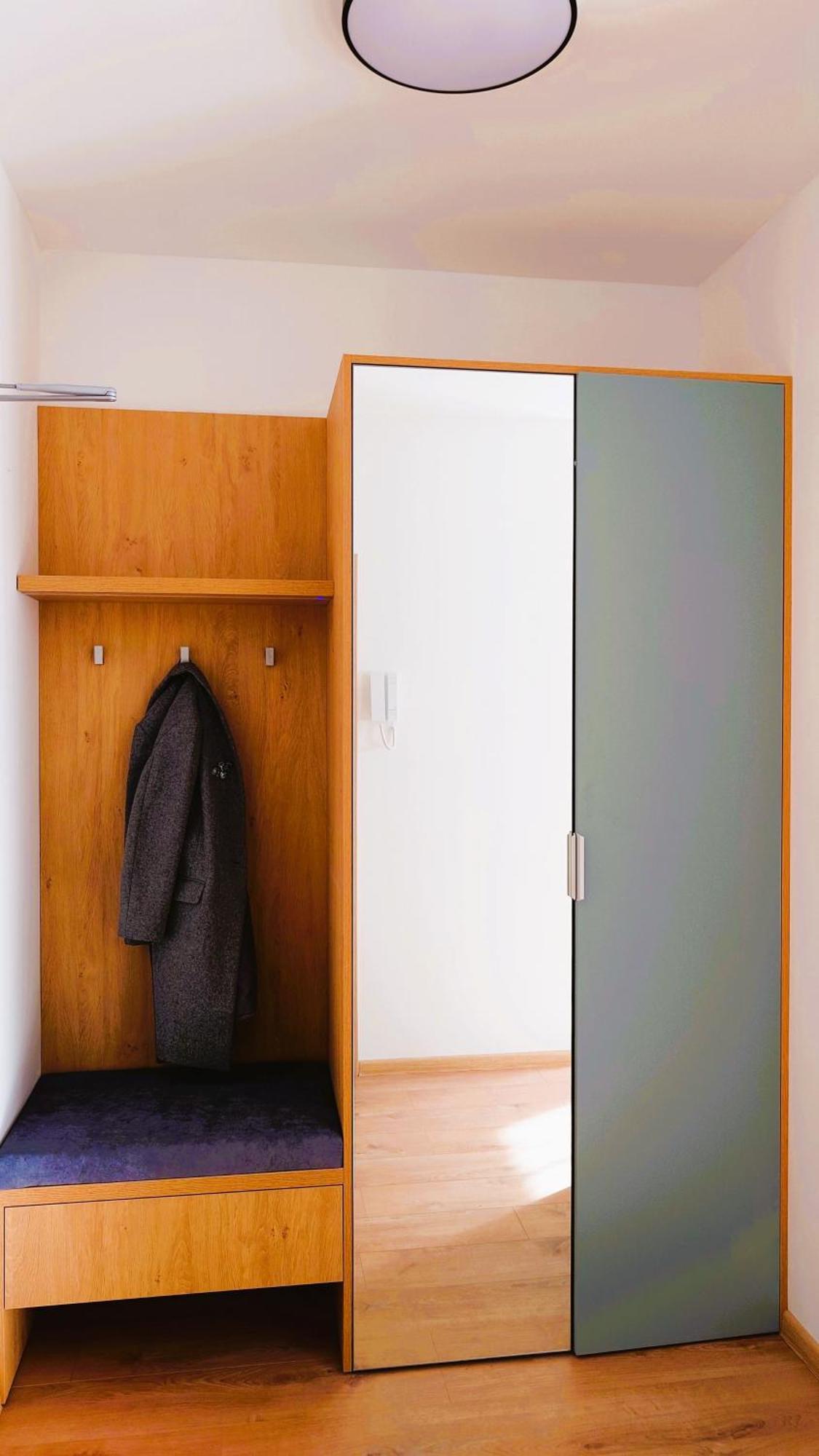 Apartman Nad Riekou Bešeňová Eksteriør billede